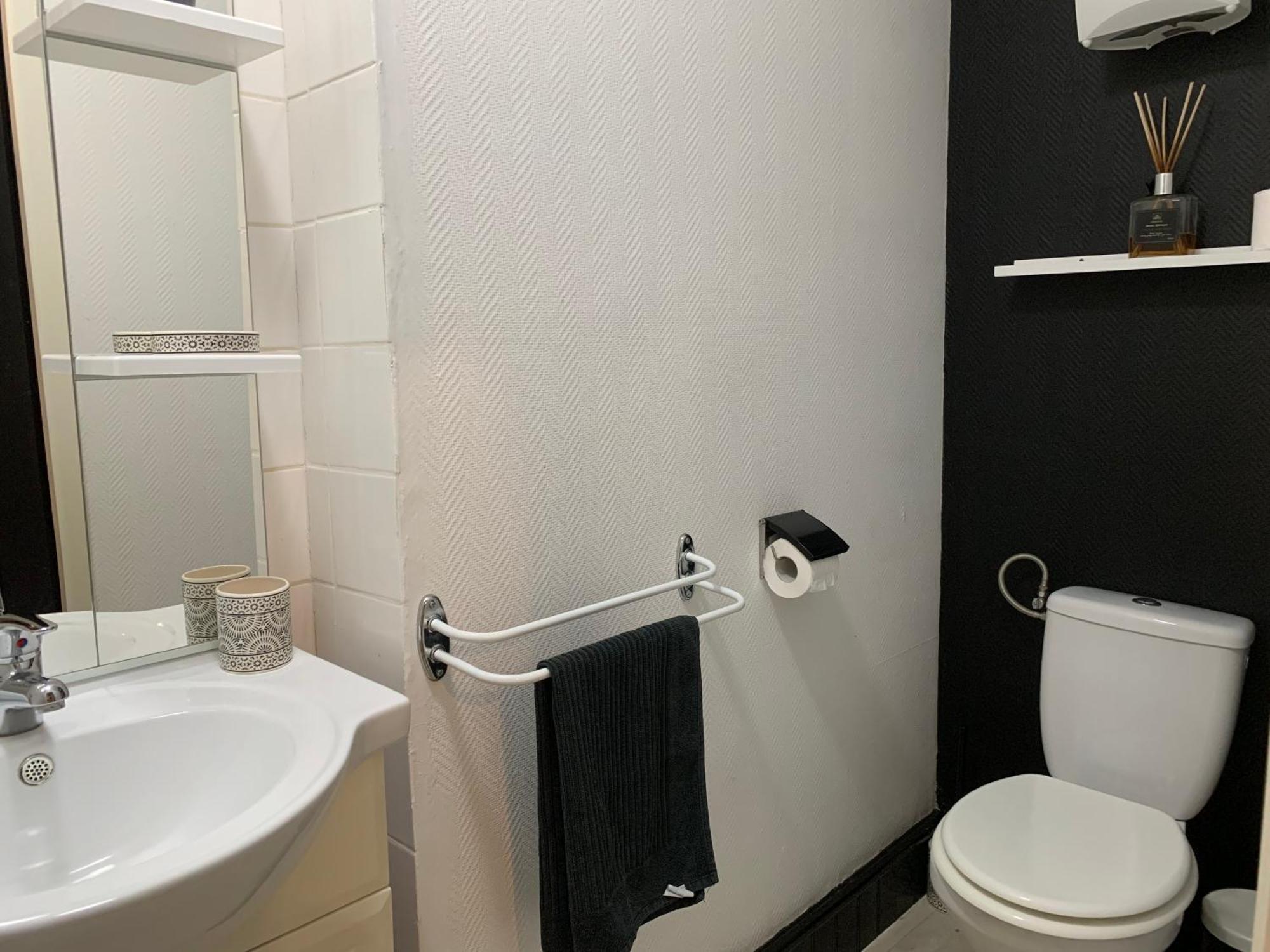 Pyrene Holidays - Residence La Fontaine - Studios Cozy A 10Mn A Pied Des Thermes バニエール・ド・ビゴール エクステリア 写真